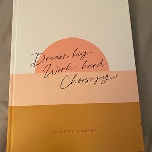 Rachel Hollis Priority Planner